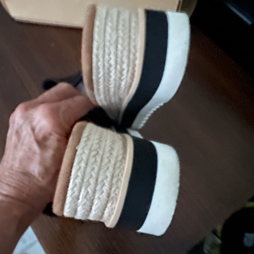 TOMS Black Canvas Mules - Picture 5 of 6